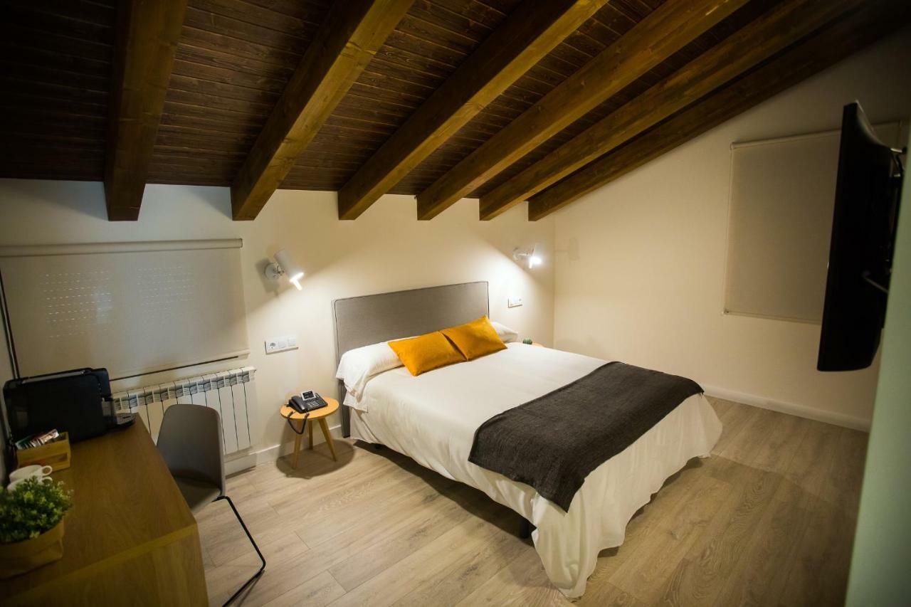Villa Lucerna Sports & Hotel Resort Vigo de Sanabria エクステリア 写真